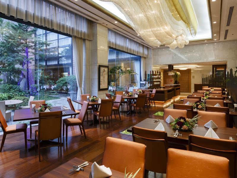 Hotel Pearl Garden Takamatsu Buitenkant foto