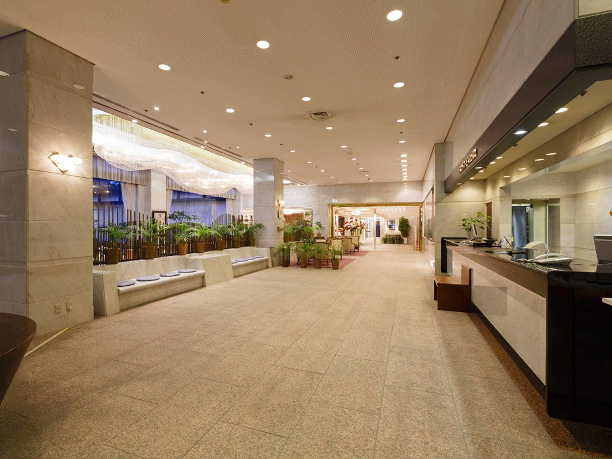 Hotel Pearl Garden Takamatsu Buitenkant foto