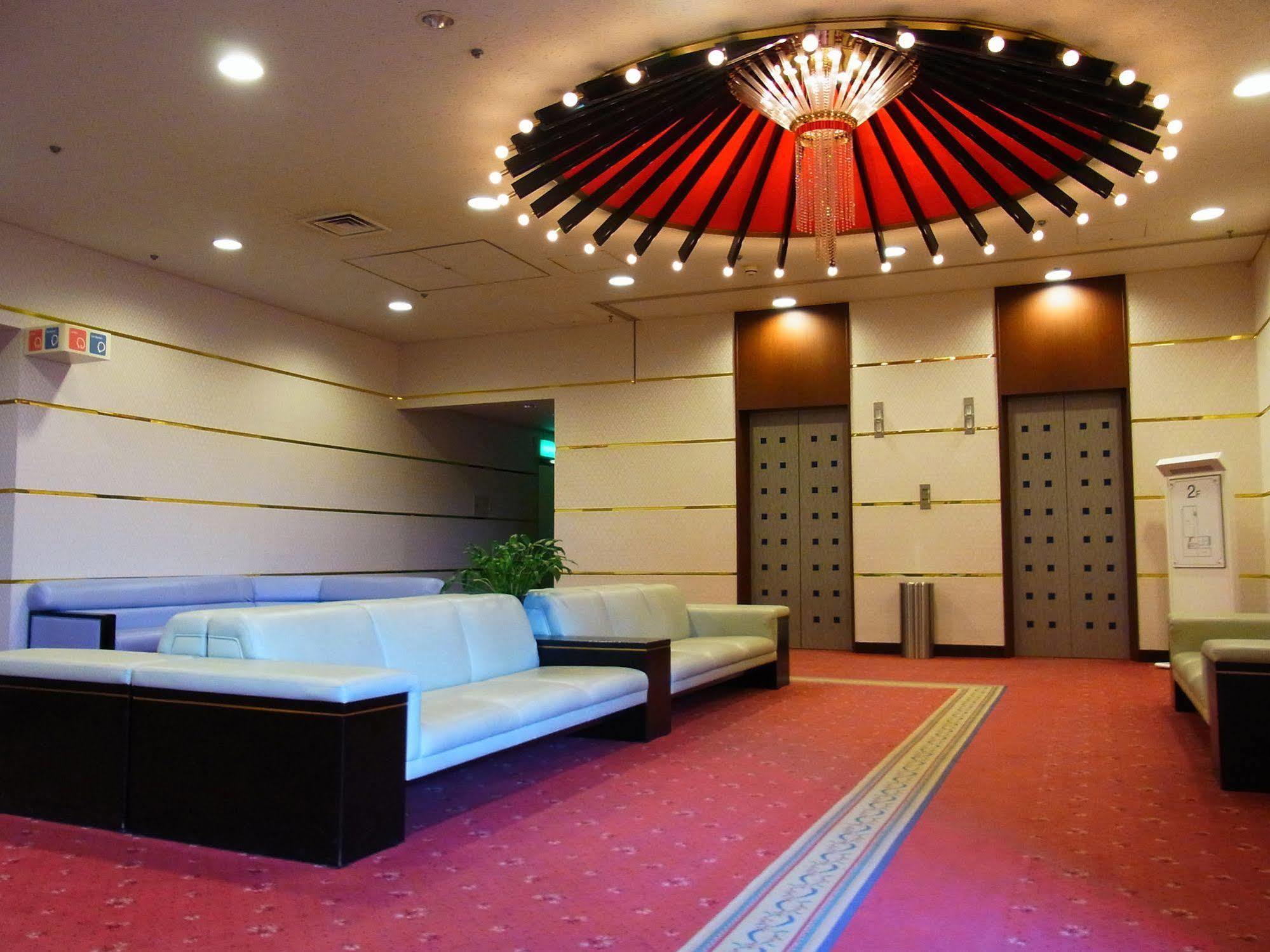 Hotel Pearl Garden Takamatsu Buitenkant foto