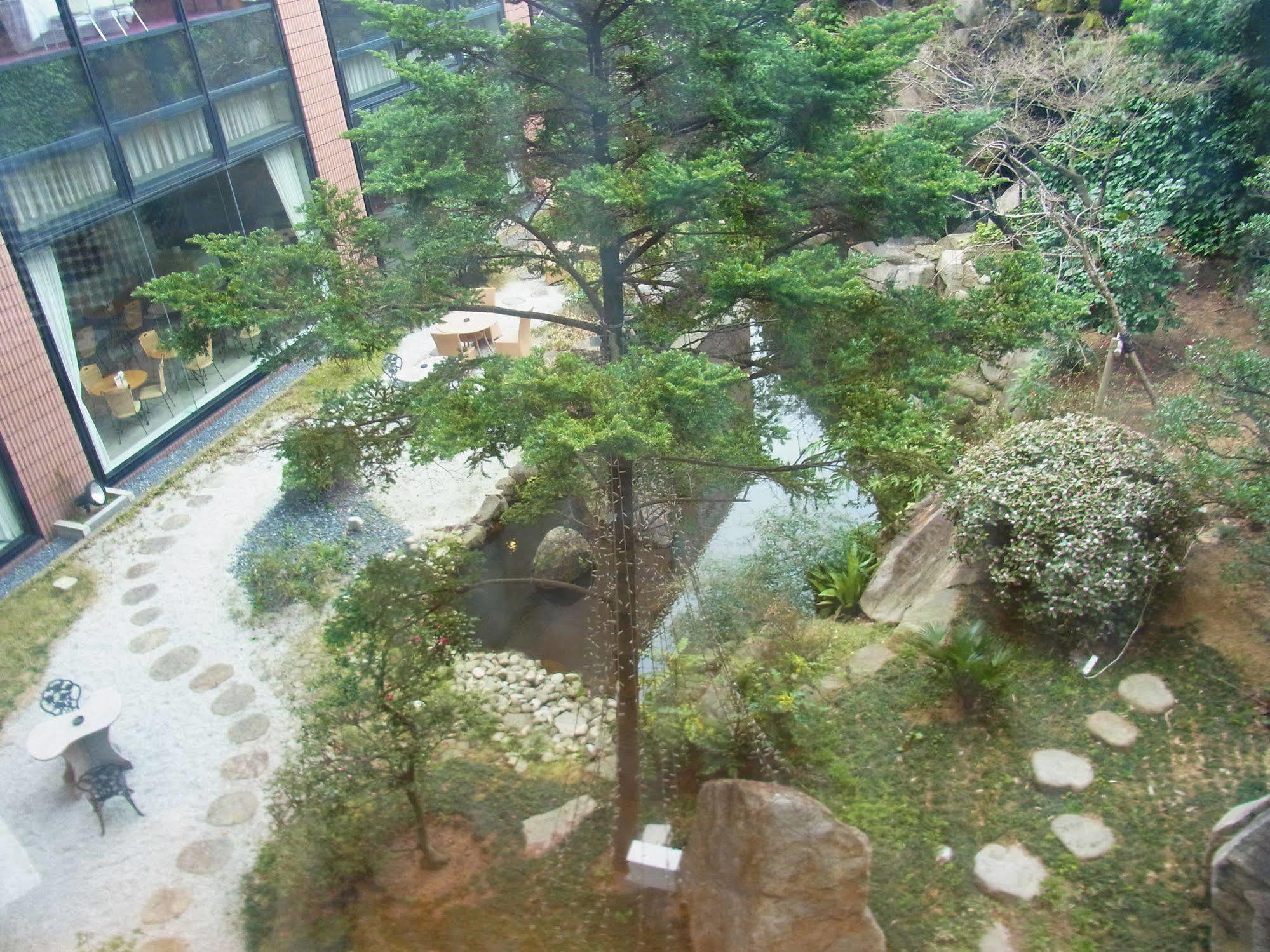 Hotel Pearl Garden Takamatsu Buitenkant foto